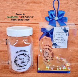 Gelas Jumbo Bertutup, Sablon Custom, Kemas Mika & Hiasan