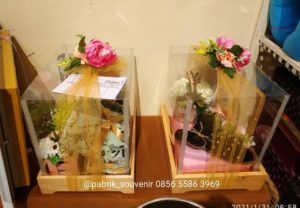 Jasa Hias dan Sewa Kotak Hantaran Rustic