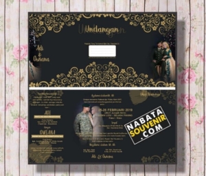 Undangan Pernikahan Hitam Foto