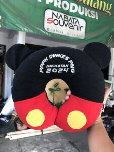 souvenir bantal miki sablon custom 1 titik tanpa kemas